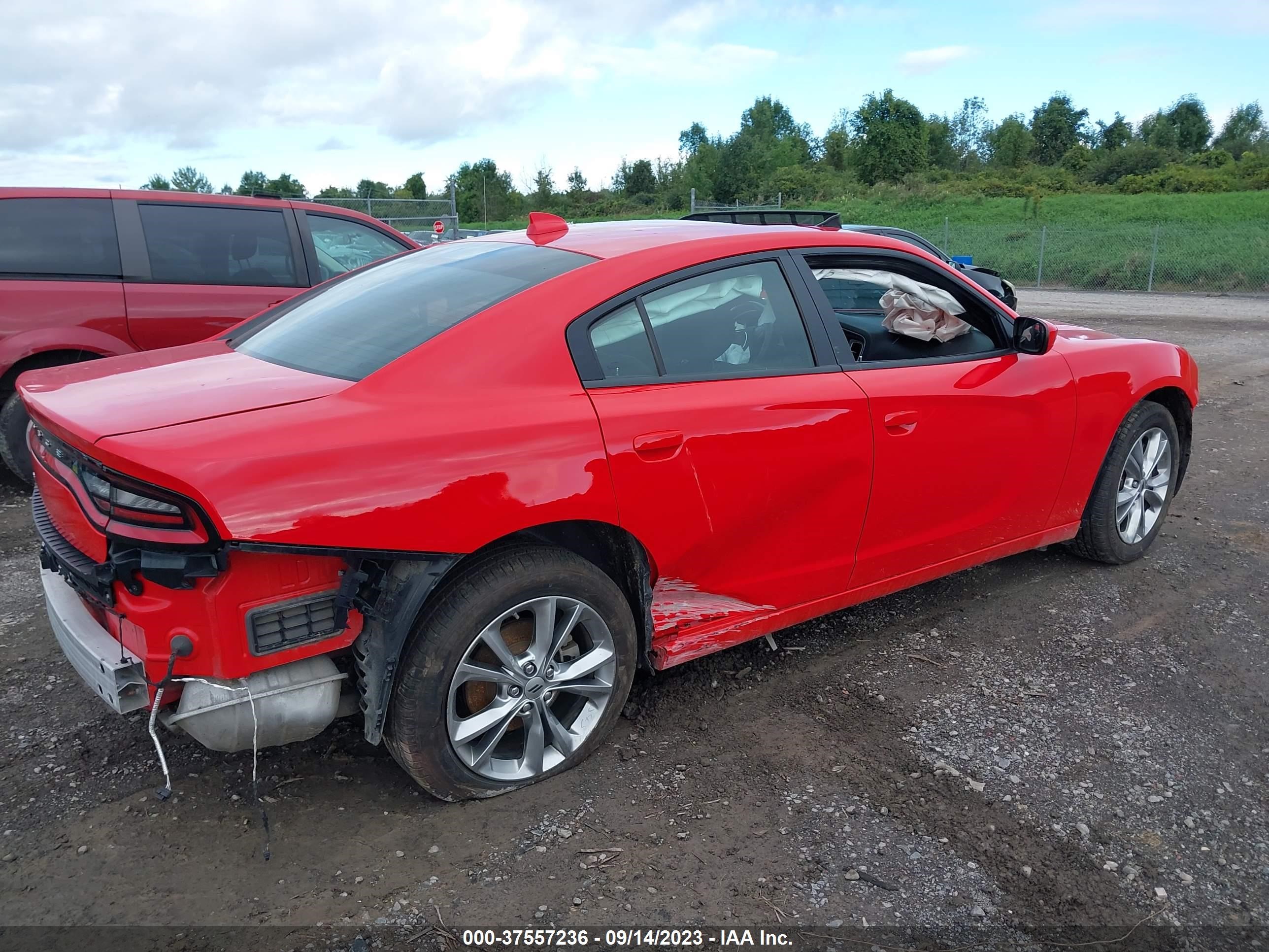 Photo 3 VIN: 2C3CDXJG5NH246541 - DODGE CHARGER 