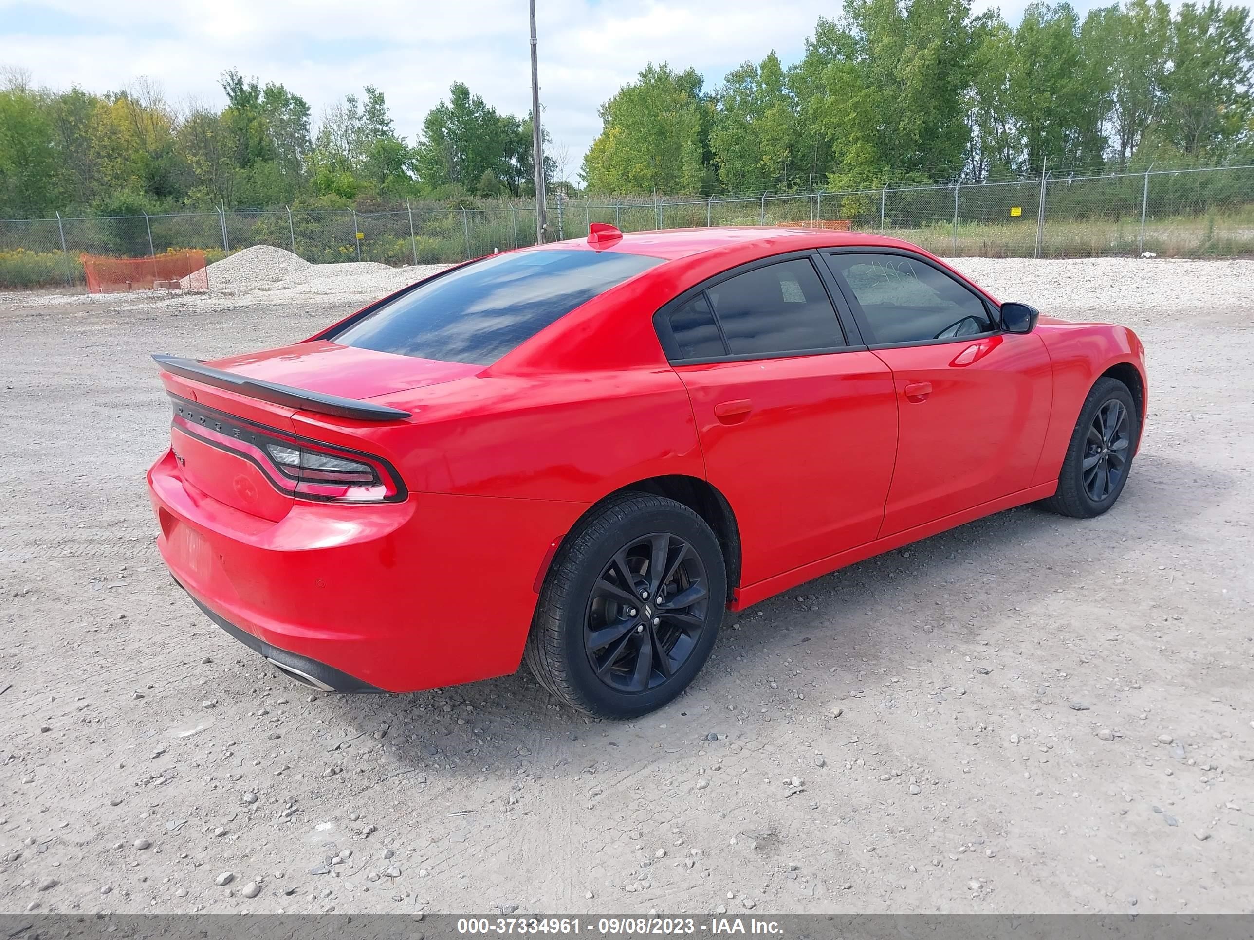 Photo 3 VIN: 2C3CDXJG6LH163665 - DODGE CHARGER 