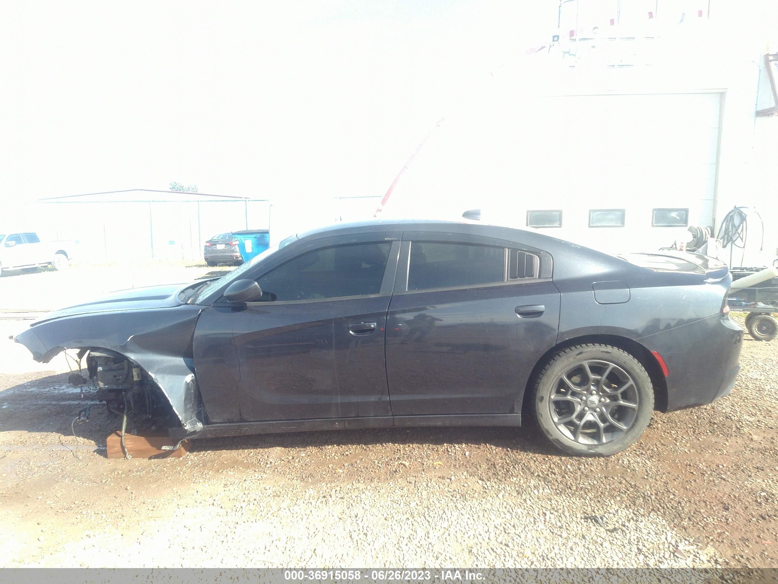 Photo 14 VIN: 2C3CDXJG7JH194548 - DODGE CHARGER 