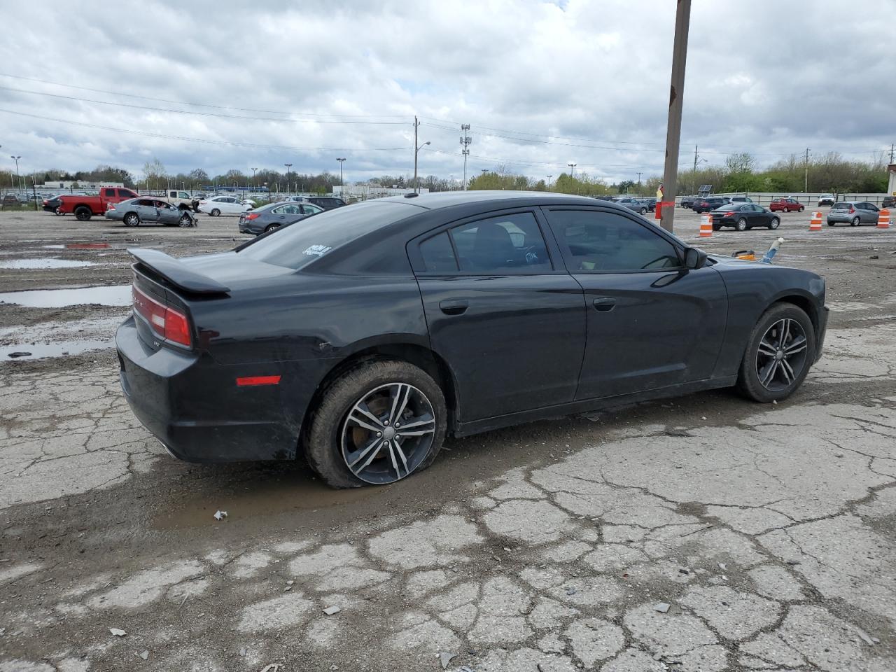 Photo 2 VIN: 2C3CDXJG8EH199716 - DODGE CHARGER 