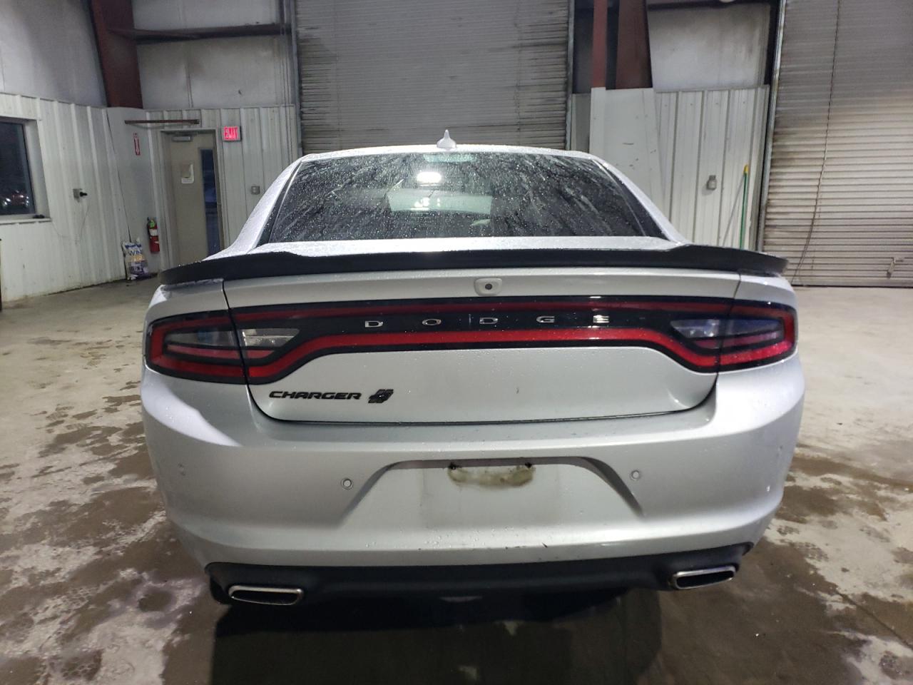 Photo 5 VIN: 2C3CDXJG9KH739263 - DODGE CHARGER 