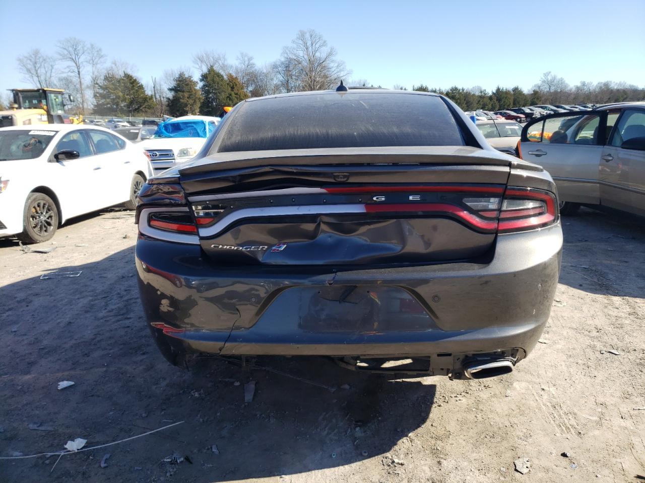 Photo 5 VIN: 2C3CDXJGXJH274345 - DODGE CHARGER 