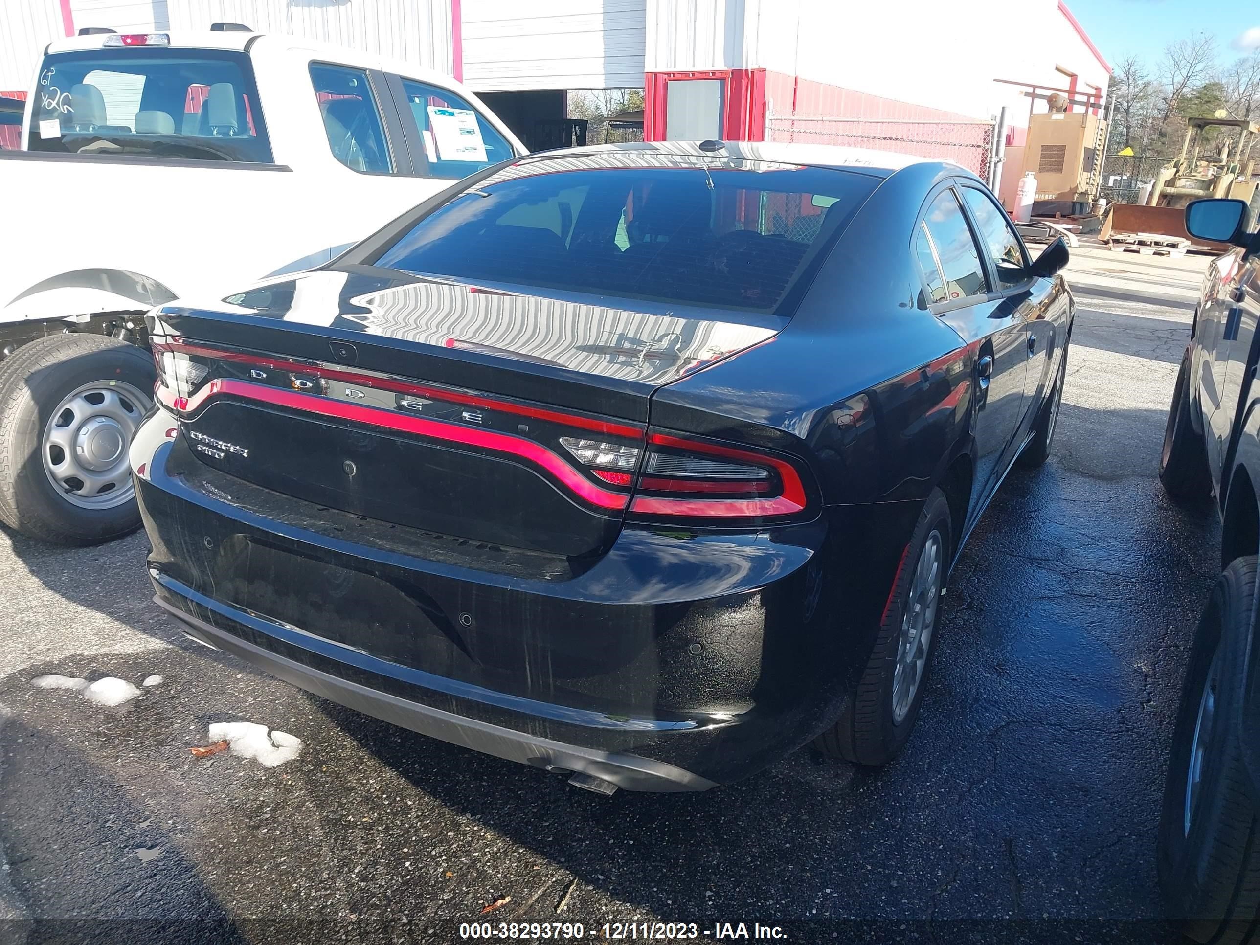 Photo 3 VIN: 2C3CDXKG2PH666548 - DODGE CHARGER 