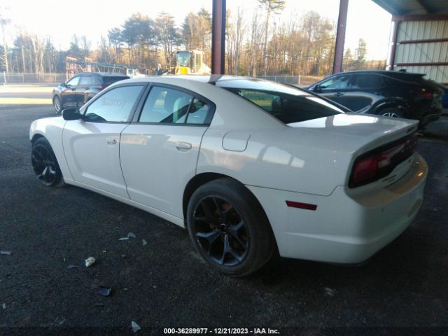 Photo 2 VIN: 2C3CDXKT3EH351560 - DODGE CHARGER 