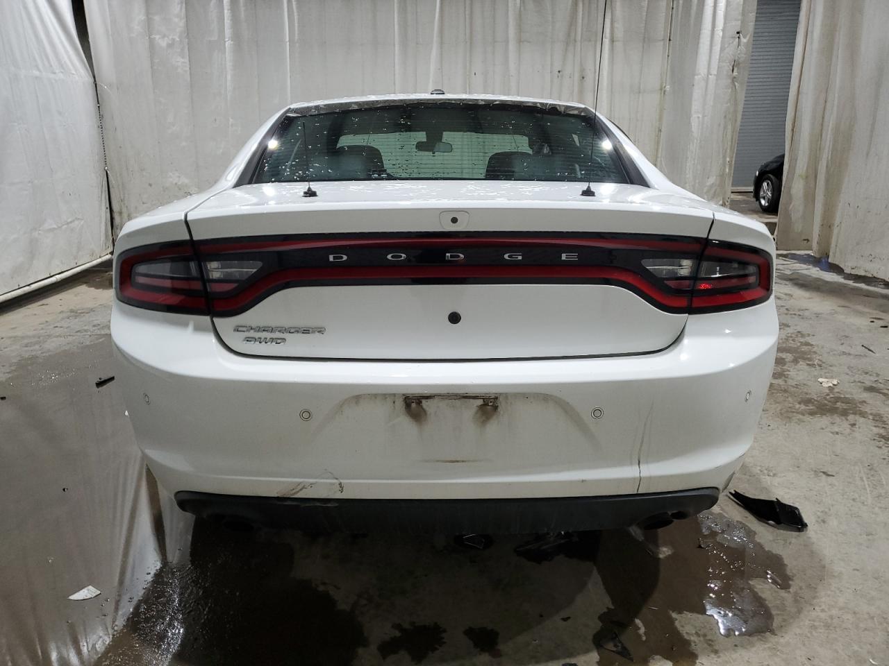 Photo 5 VIN: 2C3CDXKT5JH167702 - DODGE CHARGER 