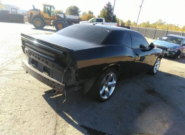 Photo 3 VIN: 2C3CDYAG0DH510835 - DODGE CHALLENGER 