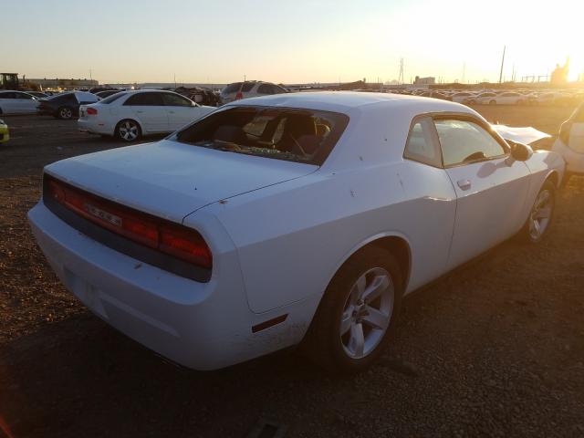 Photo 3 VIN: 2C3CDYAG0EH126894 - DODGE CHALLENGER 