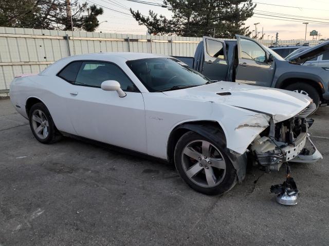 Photo 3 VIN: 2C3CDYAG0EH213176 - DODGE CHALLENGER 