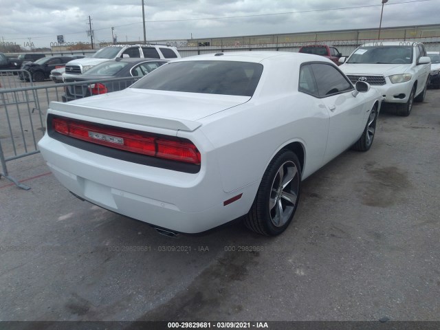 Photo 3 VIN: 2C3CDYAG0EH218099 - DODGE CHALLENGER 