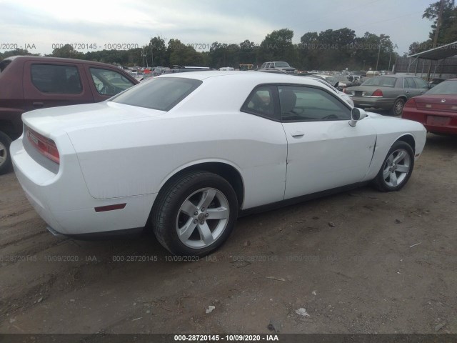 Photo 3 VIN: 2C3CDYAG0EH244914 - DODGE CHALLENGER 