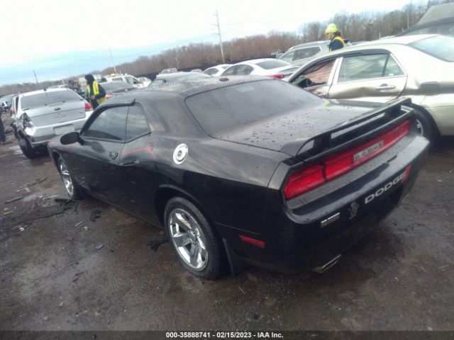 Photo 2 VIN: 2C3CDYAG1CH124746 - DODGE CHALLENGER 