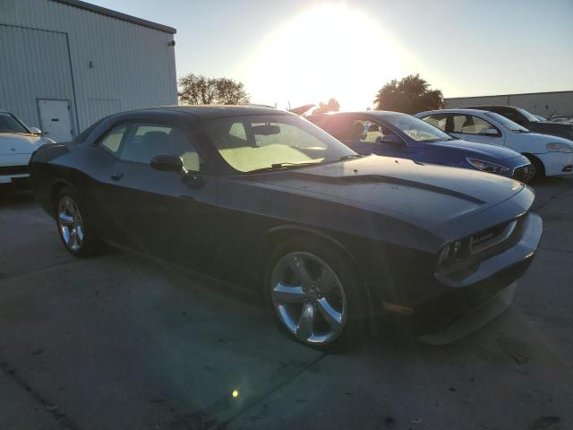 Photo 3 VIN: 2C3CDYAG1DH574057 - DODGE CHALLENGER 