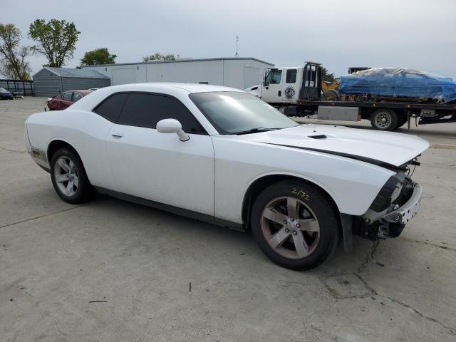 Photo 3 VIN: 2C3CDYAG1DH645693 - DODGE CHALLENGER 