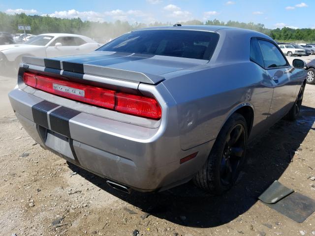 Photo 3 VIN: 2C3CDYAG1DH646892 - DODGE CHALLENGER 