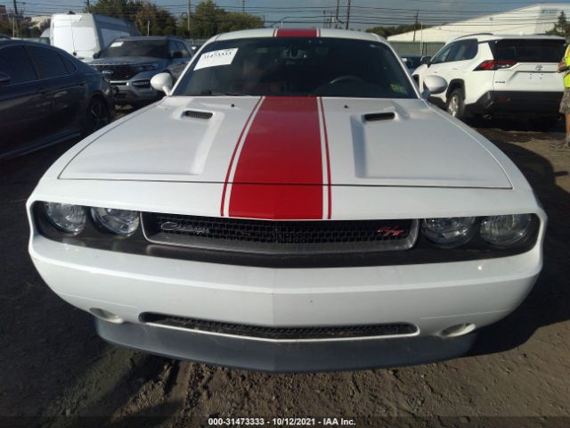 Photo 5 VIN: 2C3CDYAG1EH116567 - DODGE CHALLENGER 