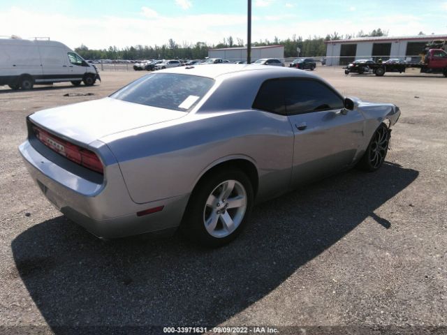 Photo 3 VIN: 2C3CDYAG1EH133627 - DODGE CHALLENGER 