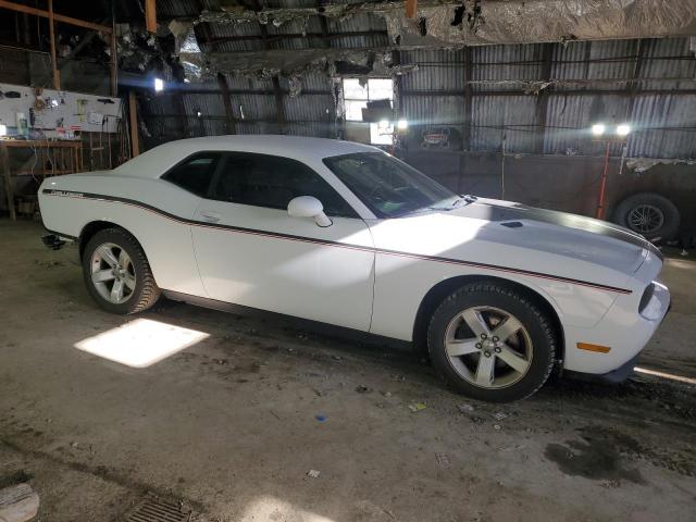 Photo 3 VIN: 2C3CDYAG1EH261253 - DODGE CHALLENGER 