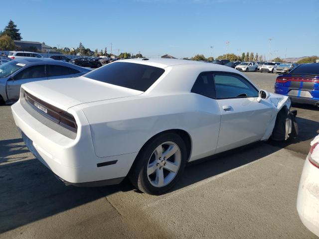 Photo 2 VIN: 2C3CDYAG2DH517852 - DODGE CHALLENGER 