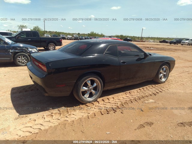 Photo 3 VIN: 2C3CDYAG2DH582183 - DODGE CHALLENGER 