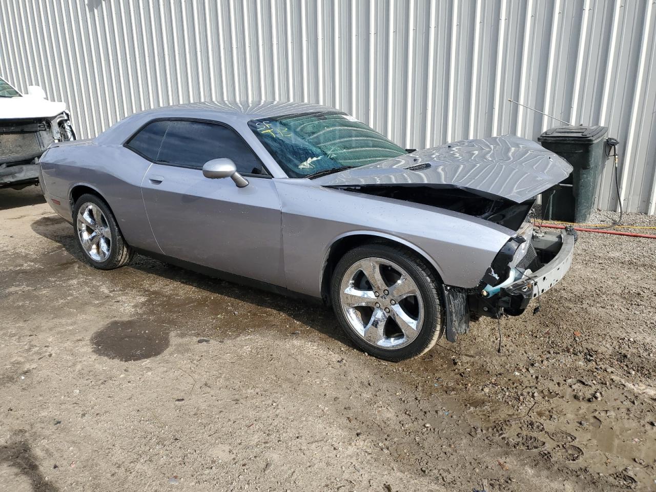 Photo 3 VIN: 2C3CDYAG2EH153238 - DODGE CHALLENGER 