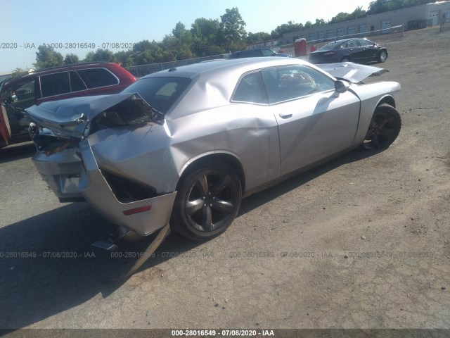 Photo 3 VIN: 2C3CDYAG2EH201871 - DODGE CHALLENGER 