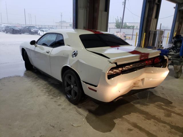 Photo 2 VIN: 2C3CDYAG3DH520873 - DODGE CHALLENGER 