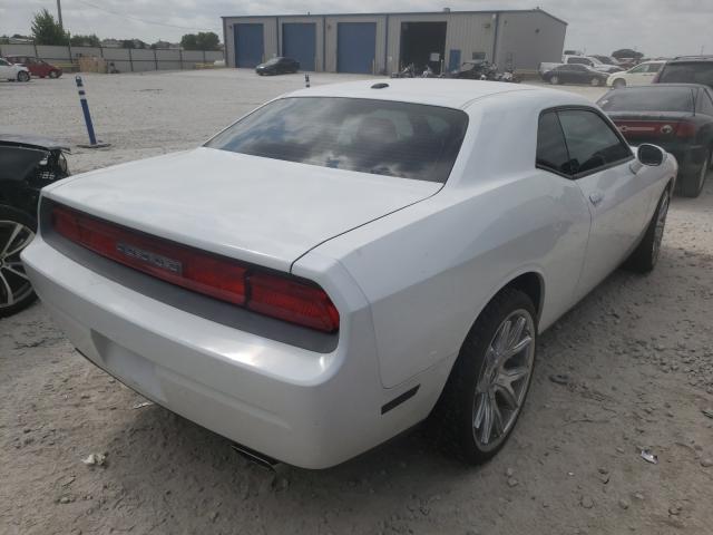 Photo 3 VIN: 2C3CDYAG3DH724301 - DODGE CHALLENGER 