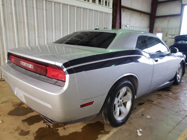 Photo 3 VIN: 2C3CDYAG4CH170085 - DODGE CHALLENGER 