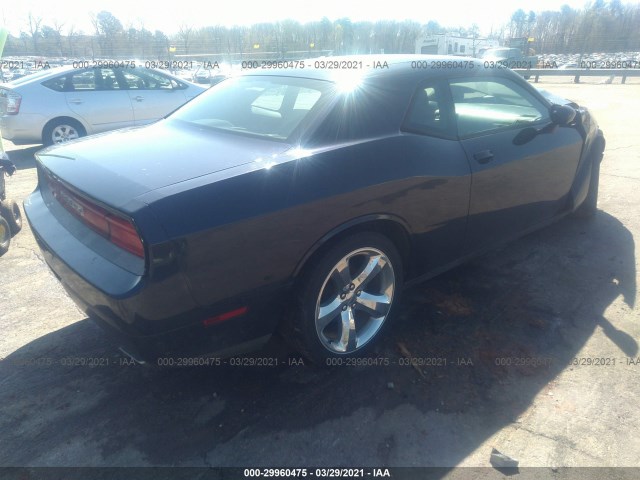 Photo 3 VIN: 2C3CDYAG4CH208706 - DODGE CHALLENGER 