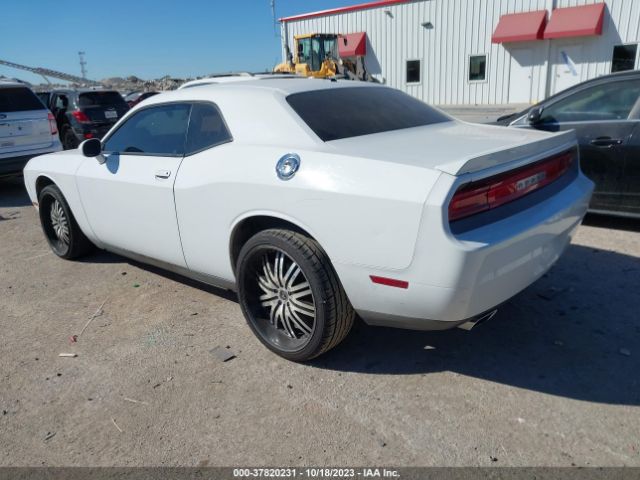 Photo 2 VIN: 2C3CDYAG4DH642044 - DODGE CHALLENGER 