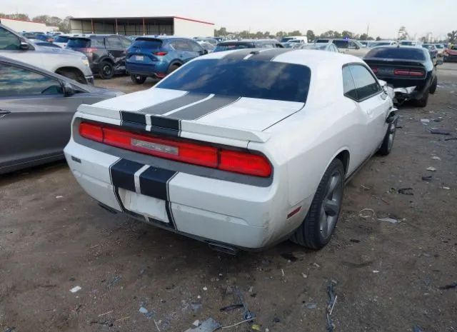 Photo 3 VIN: 2C3CDYAG4EH139566 - DODGE CHALLENGER 