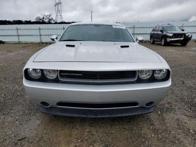 Photo 4 VIN: 2C3CDYAG5CH134423 - DODGE CHALLENGER 