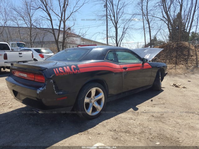 Photo 3 VIN: 2C3CDYAG5CH226227 - DODGE CHALLENGER 