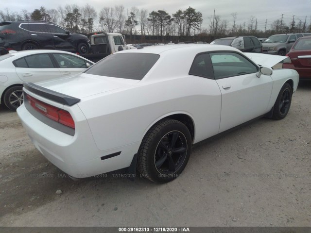 Photo 3 VIN: 2C3CDYAG5CH275444 - DODGE CHALLENGER 