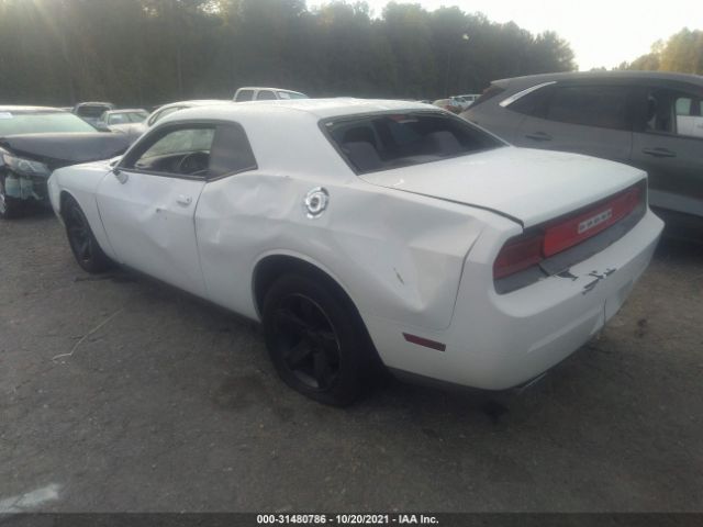 Photo 2 VIN: 2C3CDYAG5DH645583 - DODGE CHALLENGER 