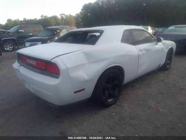 Photo 3 VIN: 2C3CDYAG5DH645583 - DODGE CHALLENGER 