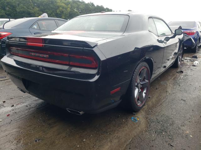 Photo 3 VIN: 2C3CDYAG5DH724901 - DODGE CHALLENGER 