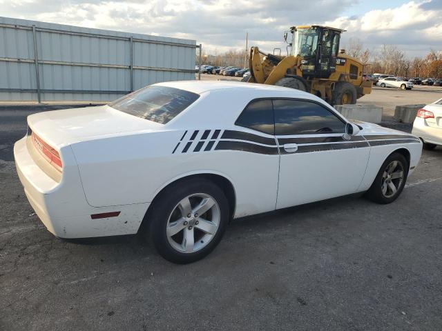 Photo 2 VIN: 2C3CDYAG6DH539451 - DODGE CHALLENGER 