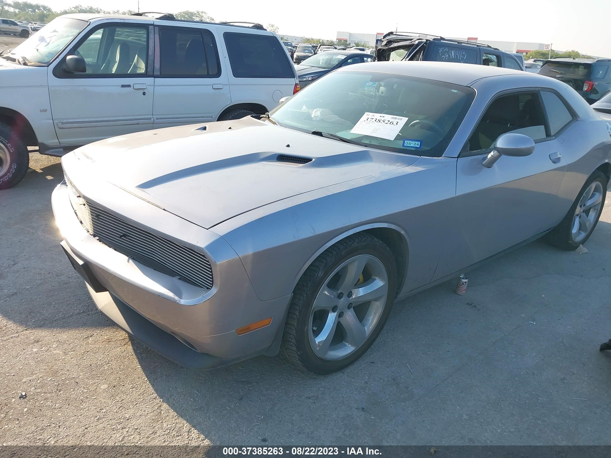 Photo 1 VIN: 2C3CDYAG6DH651912 - DODGE CHALLENGER 