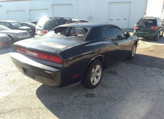 Photo 3 VIN: 2C3CDYAG6EH149533 - DODGE CHALLENGER 