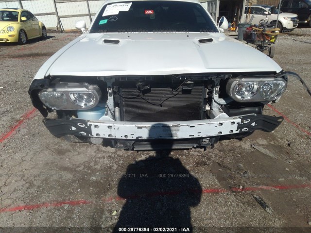 Photo 5 VIN: 2C3CDYAG6EH205227 - DODGE CHALLENGER 