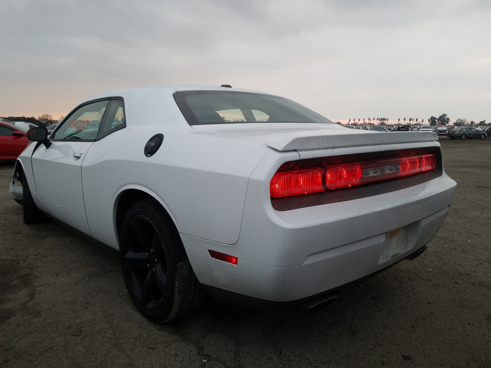 Photo 2 VIN: 2C3CDYAG6EH208452 - DODGE CHALLENGER 