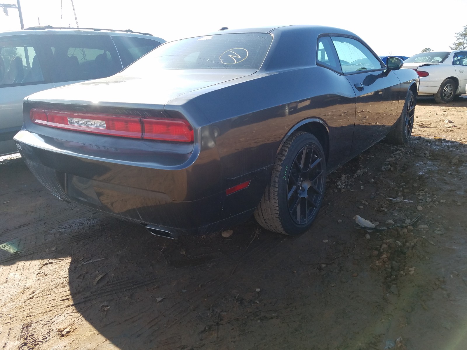 Photo 3 VIN: 2C3CDYAG6EH225901 - DODGE CHALLENGER 