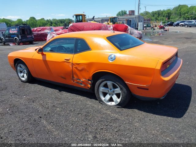 Photo 2 VIN: 2C3CDYAG7CH141504 - DODGE CHALLENGER 