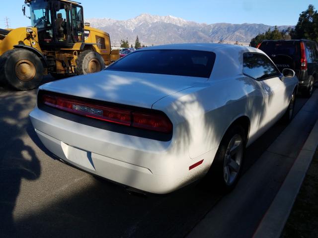 Photo 3 VIN: 2C3CDYAG7CH142815 - DODGE CHALLENGER 