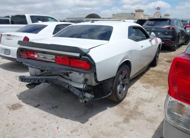 Photo 3 VIN: 2C3CDYAG7CH232109 - DODGE CHALLENGER 