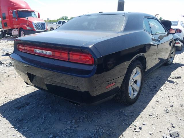 Photo 3 VIN: 2C3CDYAG7DH724477 - DODGE CHALLENGER 