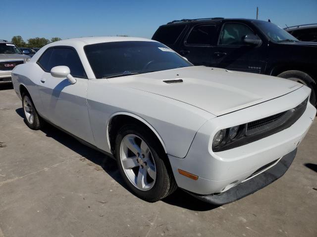 Photo 3 VIN: 2C3CDYAG7EH110563 - DODGE CHALLENGER 