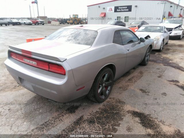 Photo 3 VIN: 2C3CDYAG7EH165501 - DODGE CHALLENGER 