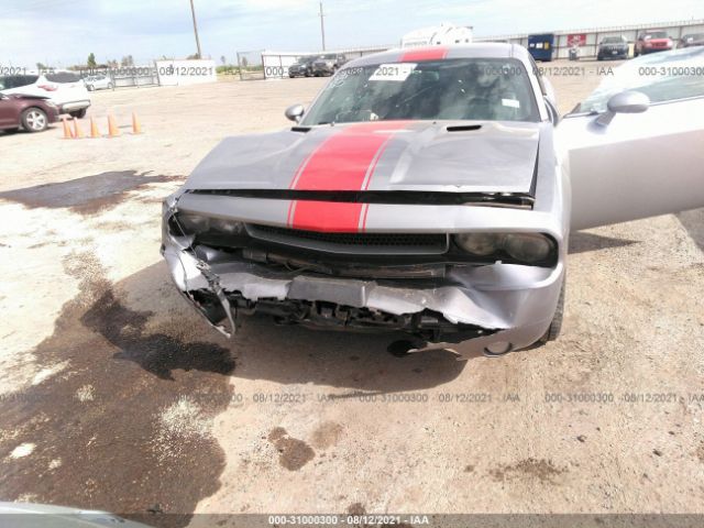 Photo 5 VIN: 2C3CDYAG7EH165501 - DODGE CHALLENGER 